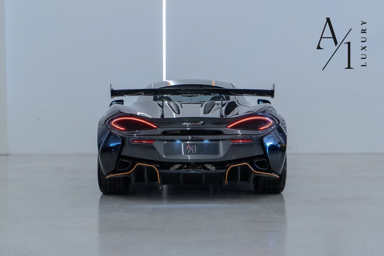 McLaren 620R STD 2020 Mclaren 620R, Limited Edition (55 OF 350) With Mclaren Warranty, Excellent Condition, GCC S