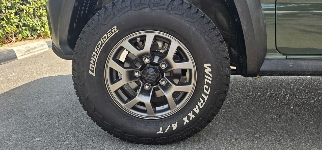 سوزوكي جيمني 1.5L GLX (A/T)