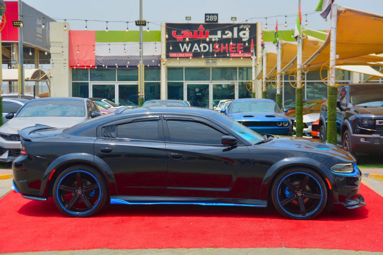 Dodge Charger SXT