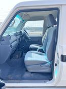 تويوتا لاند كروزر بيك آب Diesel 4.5 Liter Right Hand Drive Single Cab Manual Gear