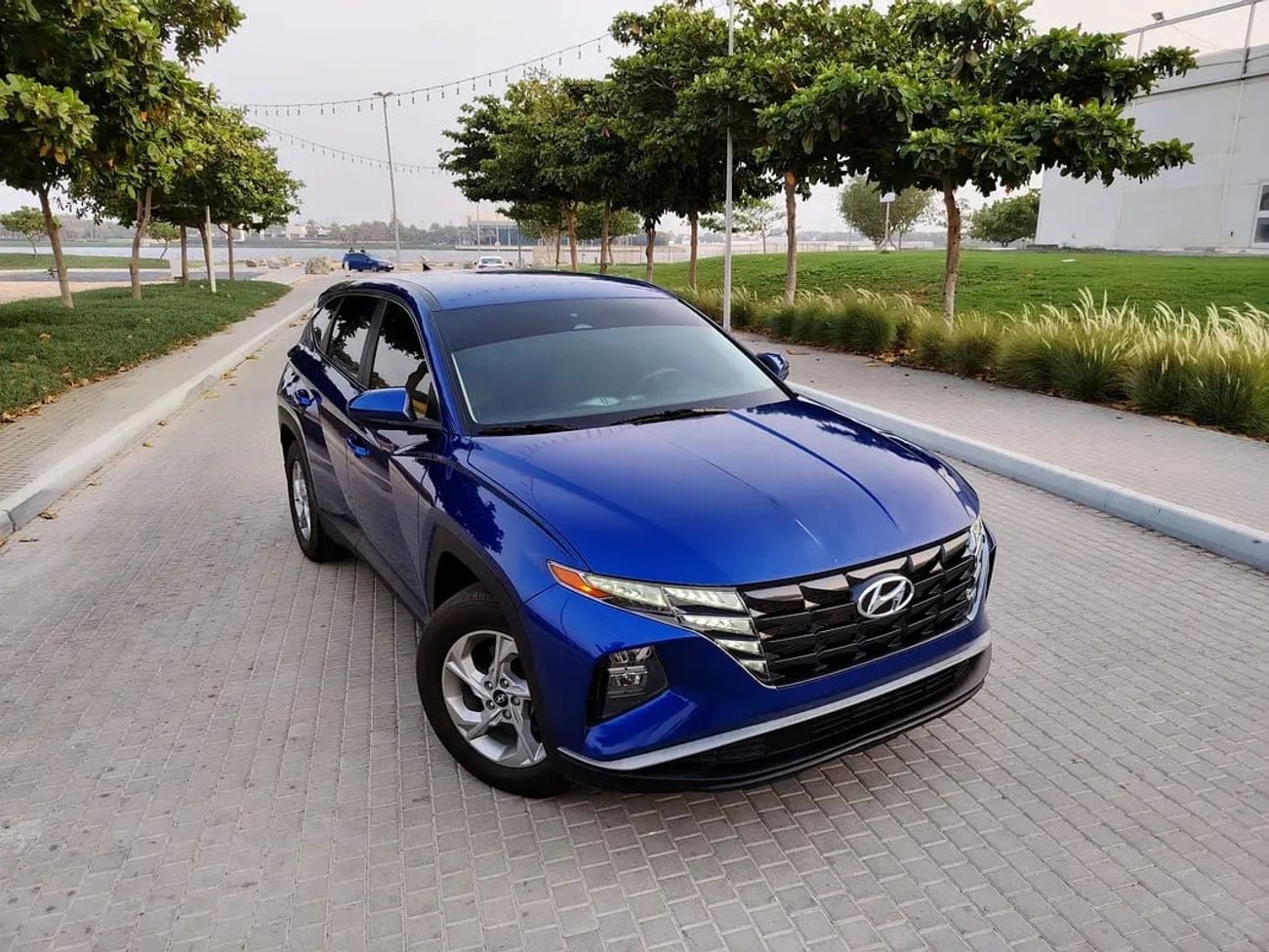 Hyundai Tucson US specs Clean Title With Original Paint Mid Option With Very Low KM
