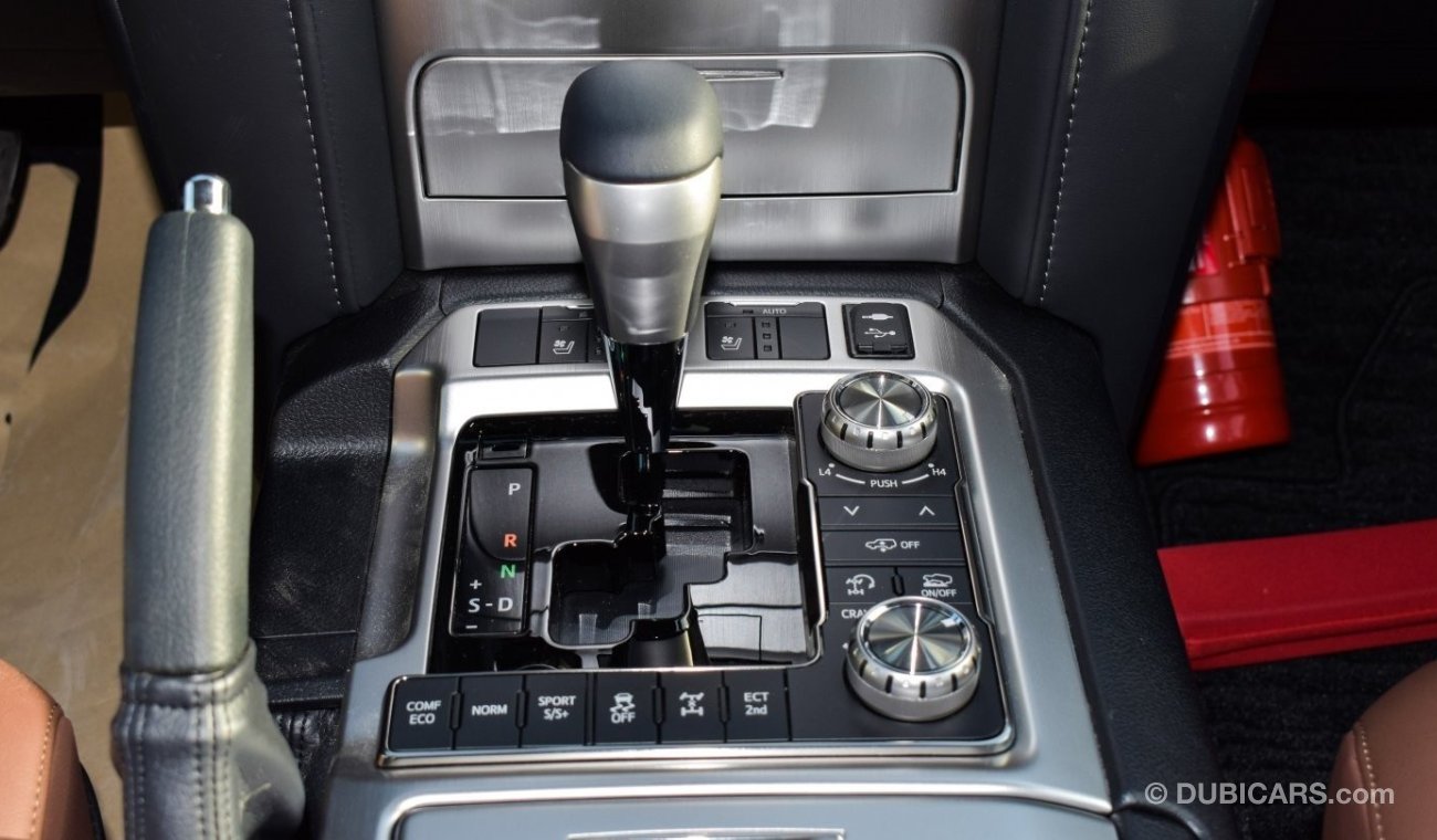 تويوتا لاند كروزر VXR Grand Touring S 5.7 V8 فقط للتصدير