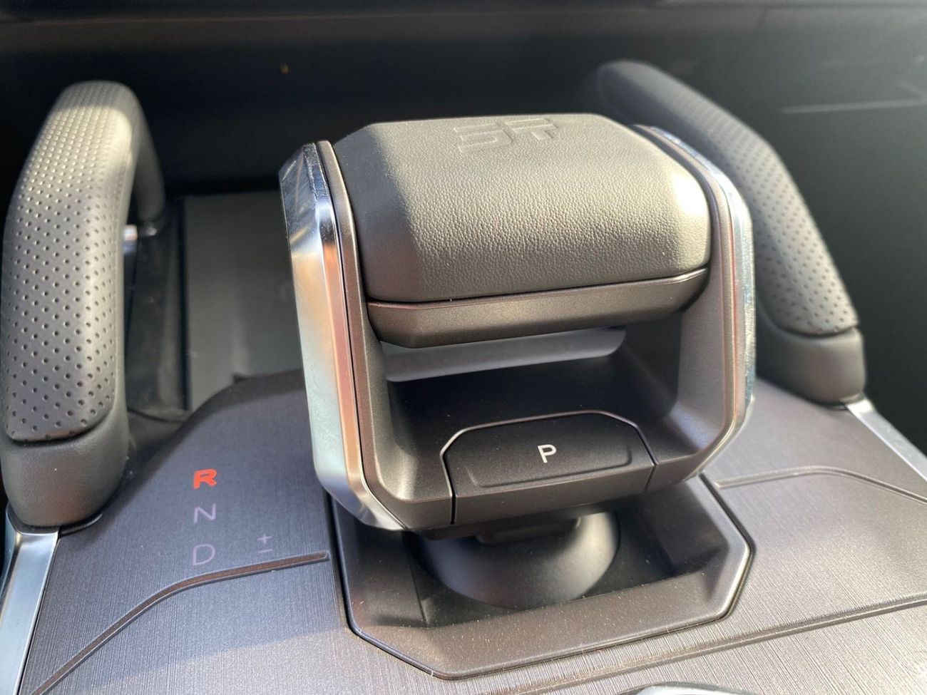 Jetour T2 JETOUR T2 2.0L PETROL TURBO A/T 4WD