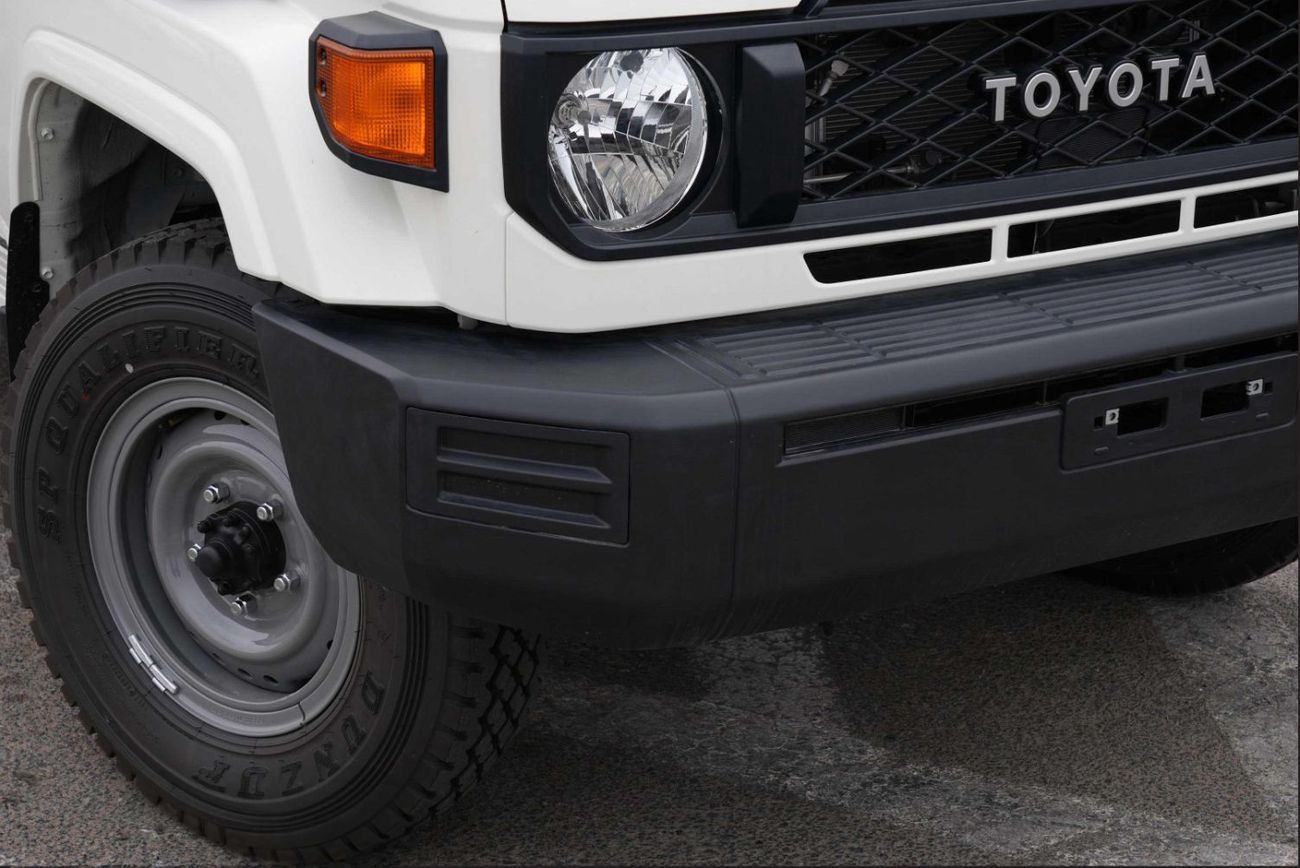 تويوتا لاند كروزر بيك آب HZJ79 4.2L D/C MID M/T DIESEL