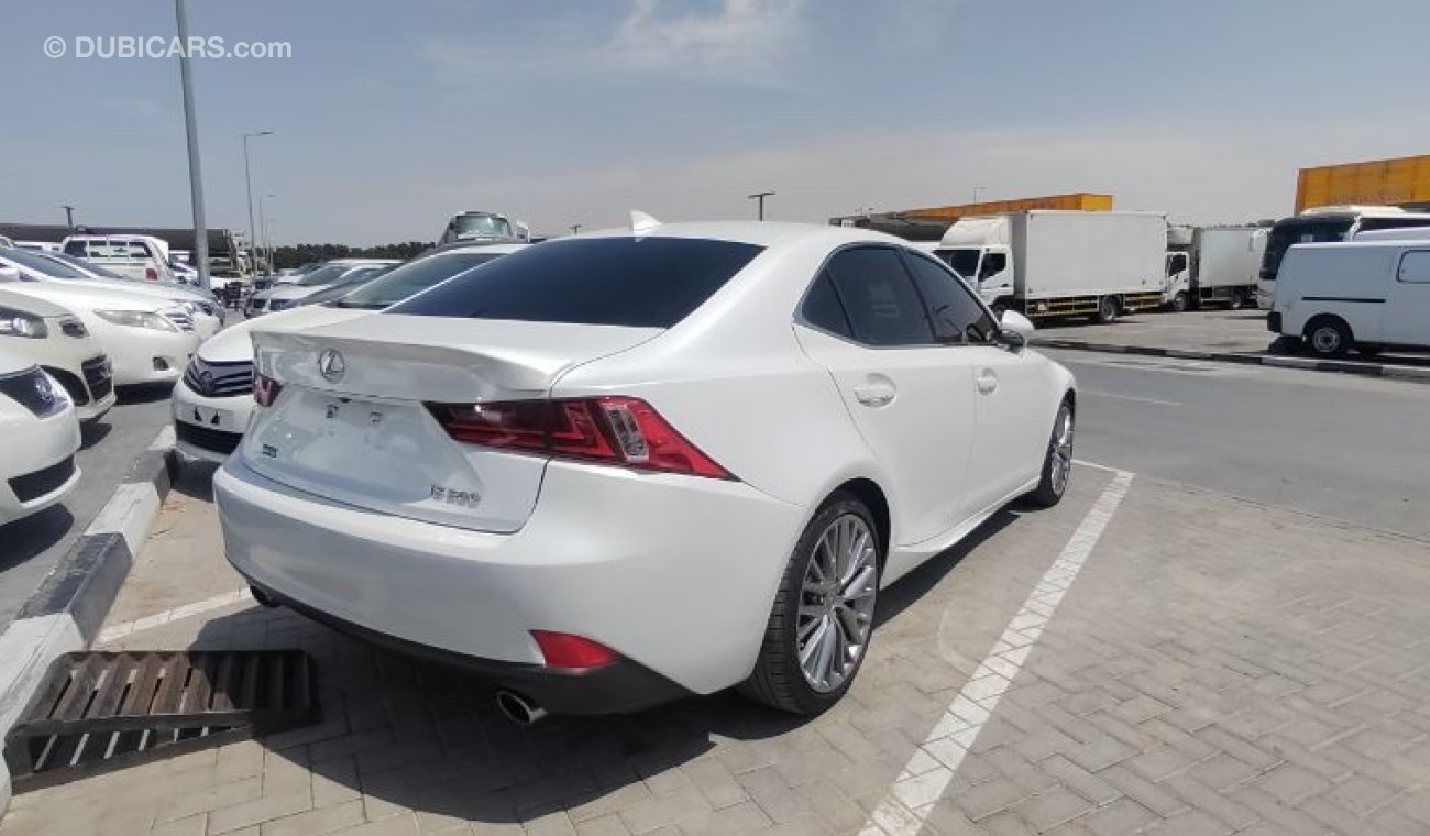 Lexus IS250 2016