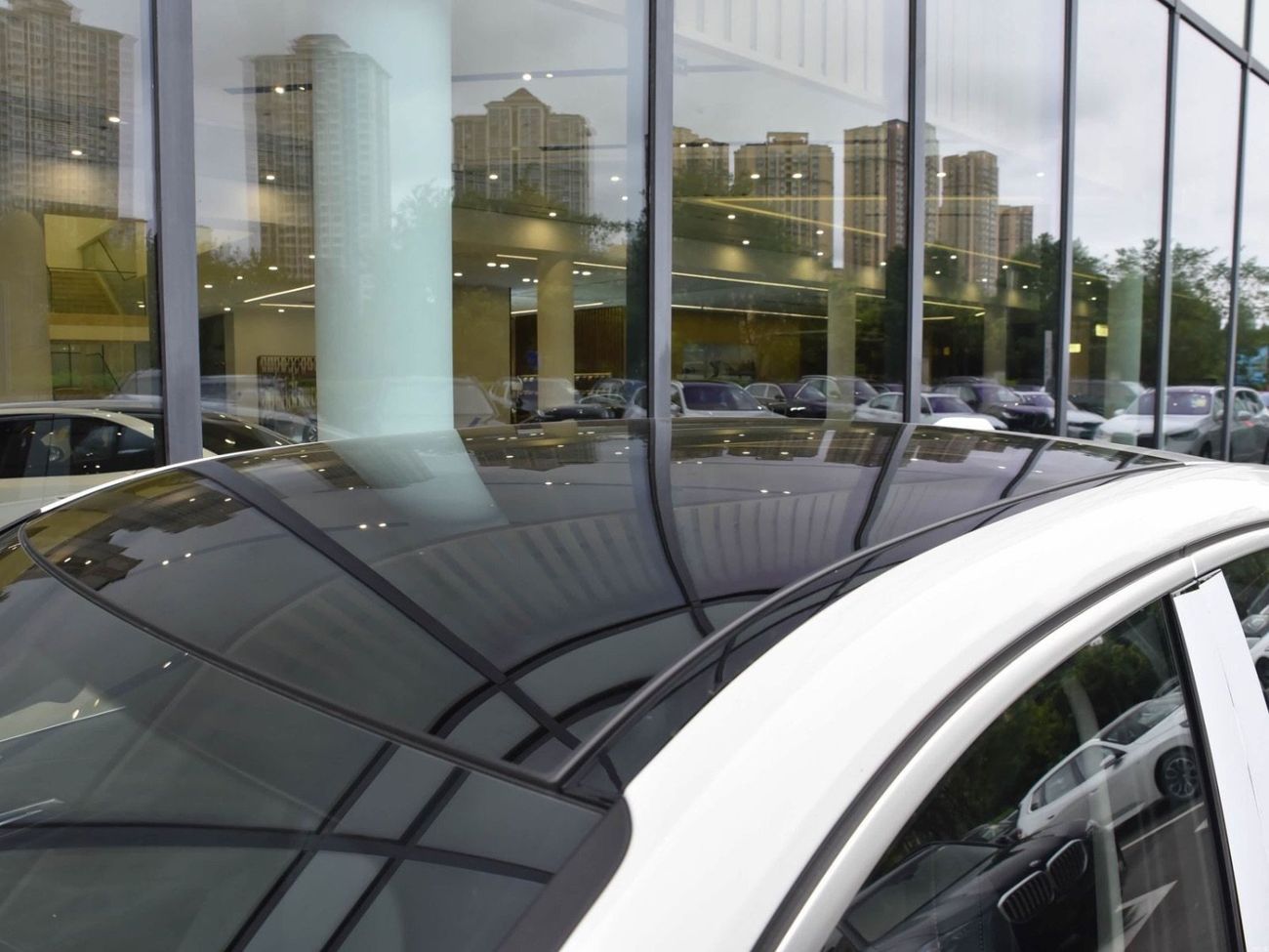 بي أم دبليو X2 BMW 225L / Chinese / white / 0km / 204 hp