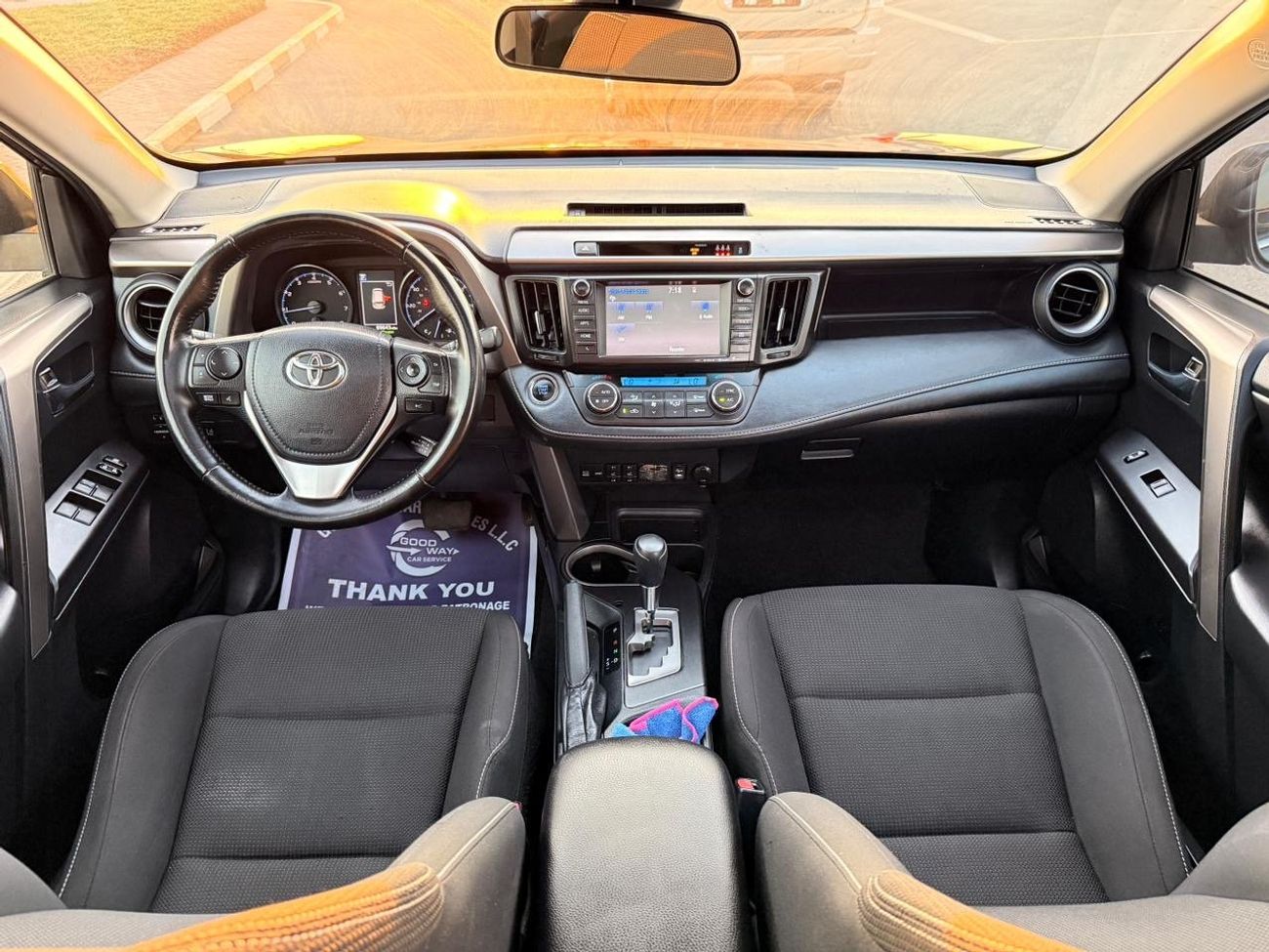 تويوتا راف ٤ XLE 2.5L Full option Sunroof 2018