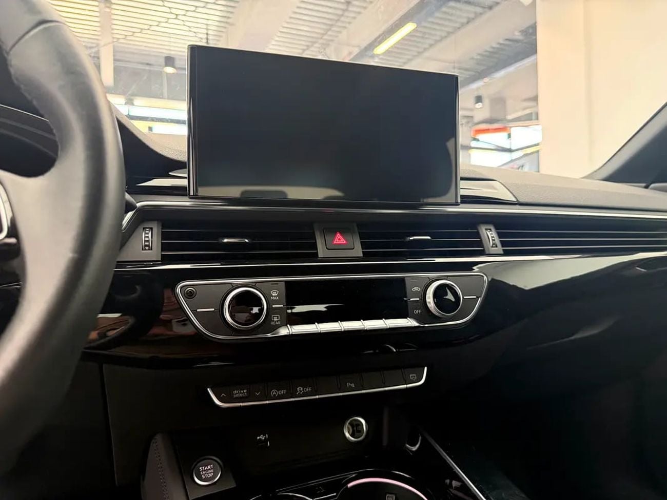 Audi A5 40 TFSI Sport 2.0L 40 TFSI | GCC specs | Low Mileage | Sportback | Clean Condition