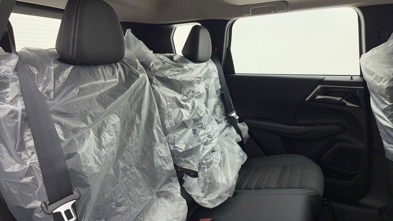 Mitsubishi Outlander H/L SYNTHETIC LEATHER SEATS WITH SUNROOF 2.5 | Zero Down Payment | Home Test Drive