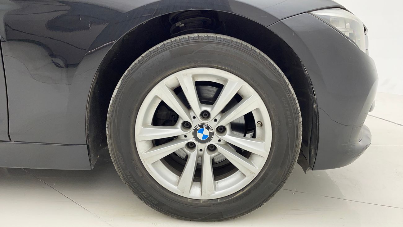 BMW 320i EXECUTIVE 2 | Zero Down Payment | Free Home Test Drive