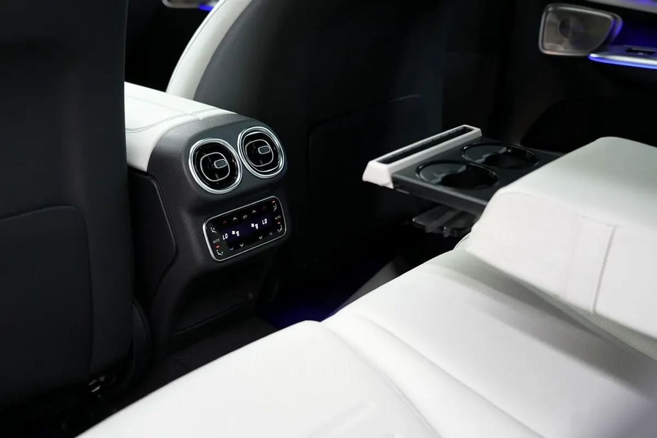 مرسيدس بنز GLC كوبيه 200 Arrival | GLC 200 Coupe | GCC km | Agency Warranty | Premium Plus