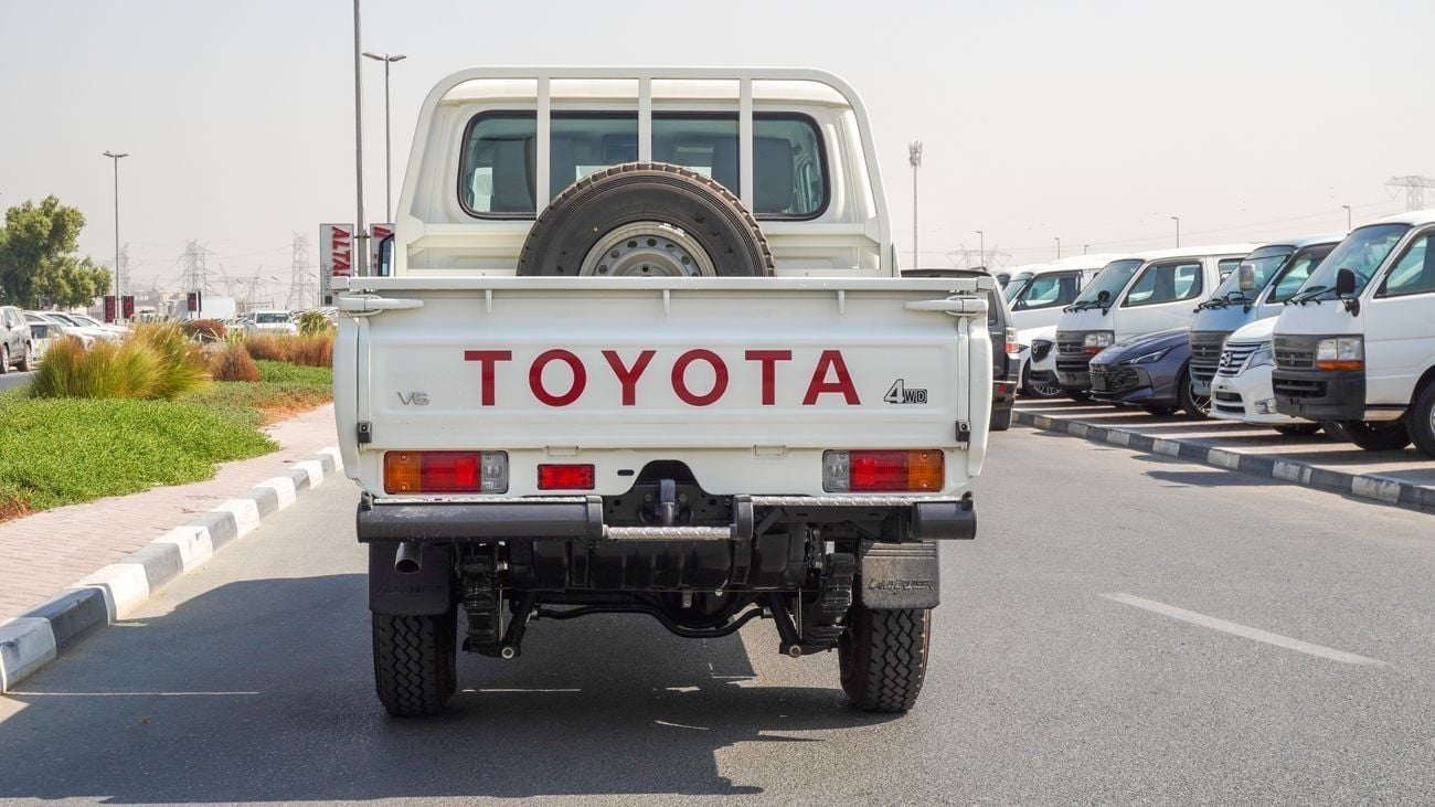 تويوتا لاند كروزر بيك آب