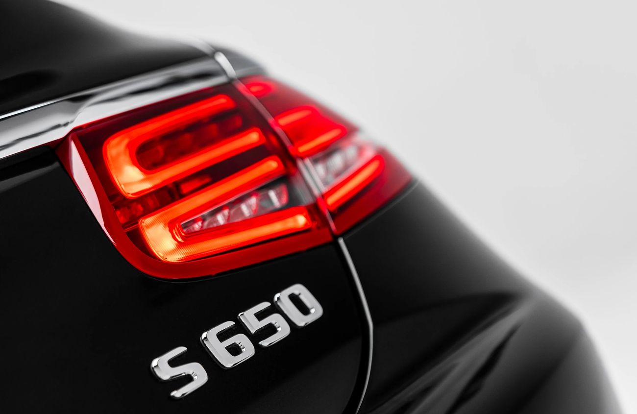 Mercedes-Benz S 650 Cabriolet 6.0L V12 Bi-Turbo Engine