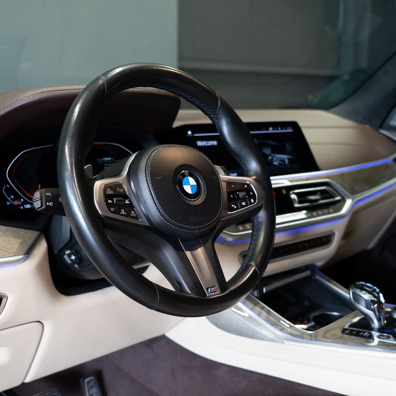 بي أم دبليو X7 40i M Sport Dynamic 3.0L