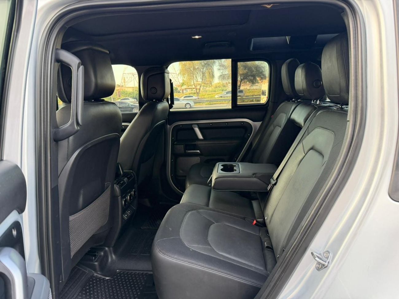 Land Rover Defender 110 X-DYNAMIC HSE P400