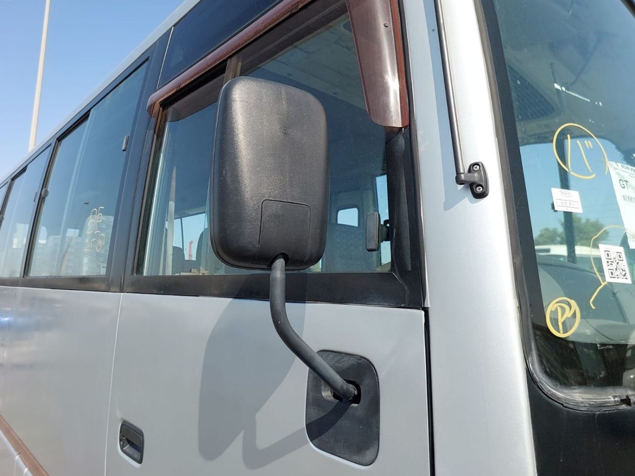 نيسان سيفيليان (RAMADAN OFFER) NISSAN CIVILIAN BUS RHD 2002 MODEL 4.2 L DIESEL AUTOMATIC(PM20042)