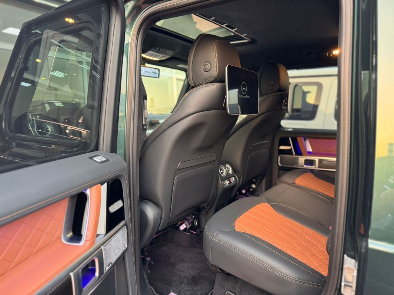 مرسيدس بنز G 63 AMG G63 AMG DOUBLE NIGHT PACKAGE , CARBON FYBER , SPECIAL EDITIO