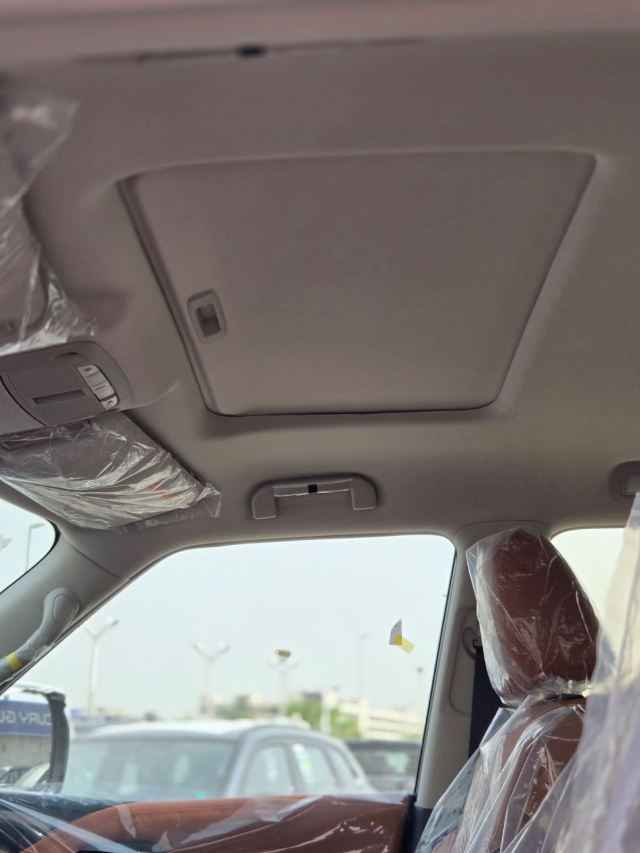 Nissan Patrol 4.0L V6 PLATINUM A/T 7 SEATER FULL OPTION