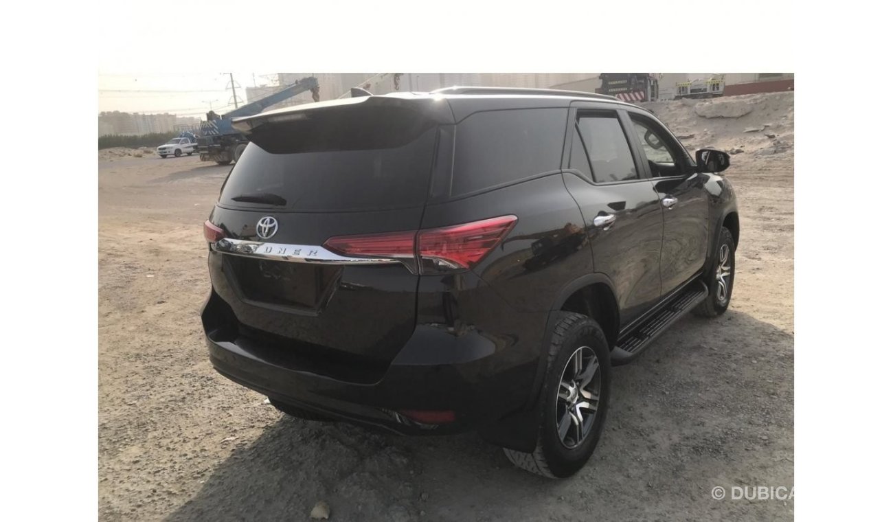 Toyota Fortuner DIESEL 2.8 L AUTOMATIC  YEAR 2018 RIGHT HAND DRIVE (EXPORT ONLY)