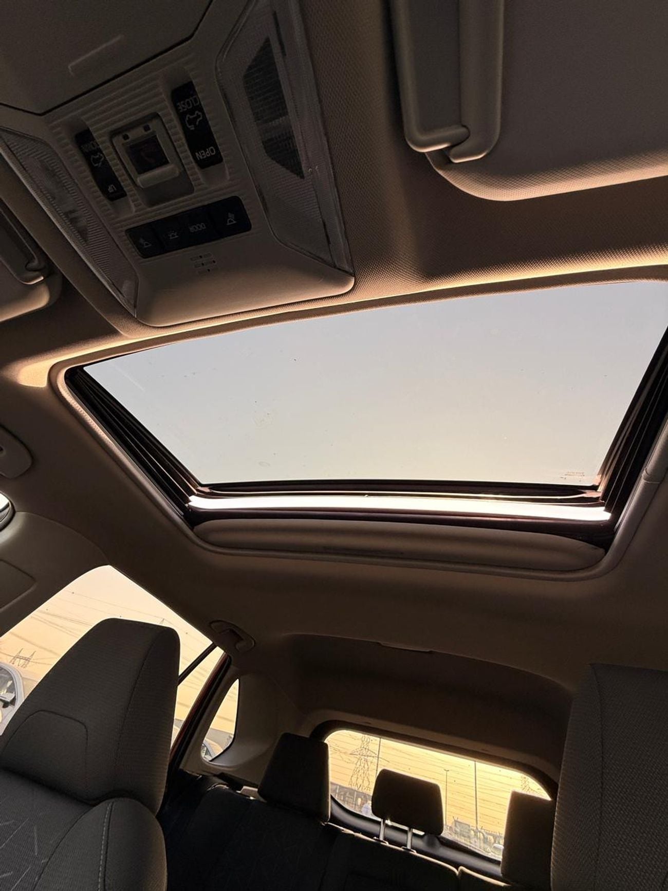 تويوتا راف ٤ XLE HEV XLE 2.5L