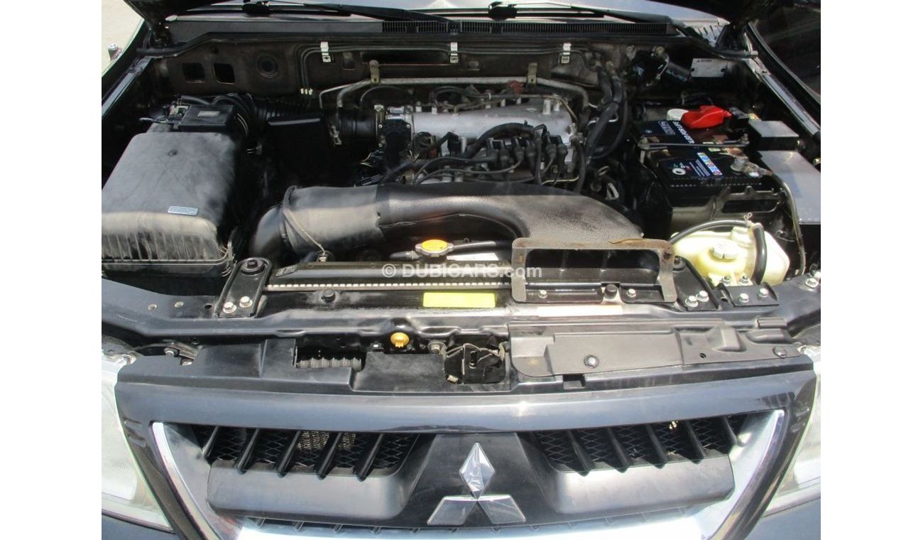 Mitsubishi Pajero MITSUBISHI PAJERO  2 DOOR 2005 ORIGINAL PAINTS , SINGLE OWNER ,GULF SPACE