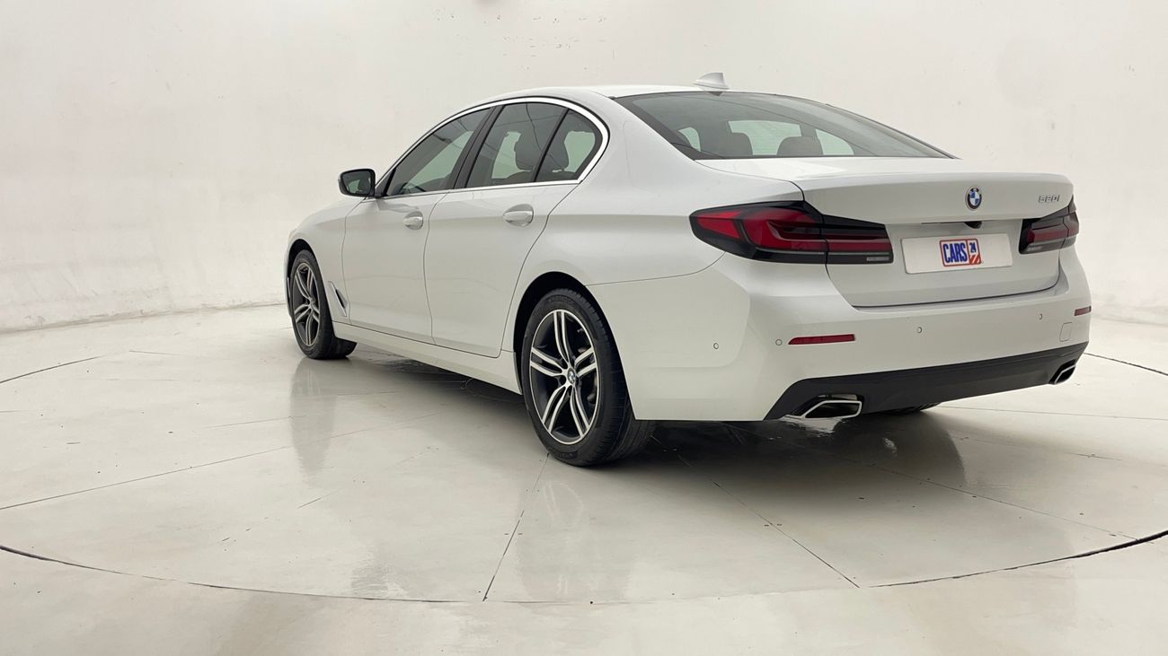 بي أم دبليو 520i JOY EDITION 2 | بدون دفعة مقدمة | اختبار القيادة في المنزل