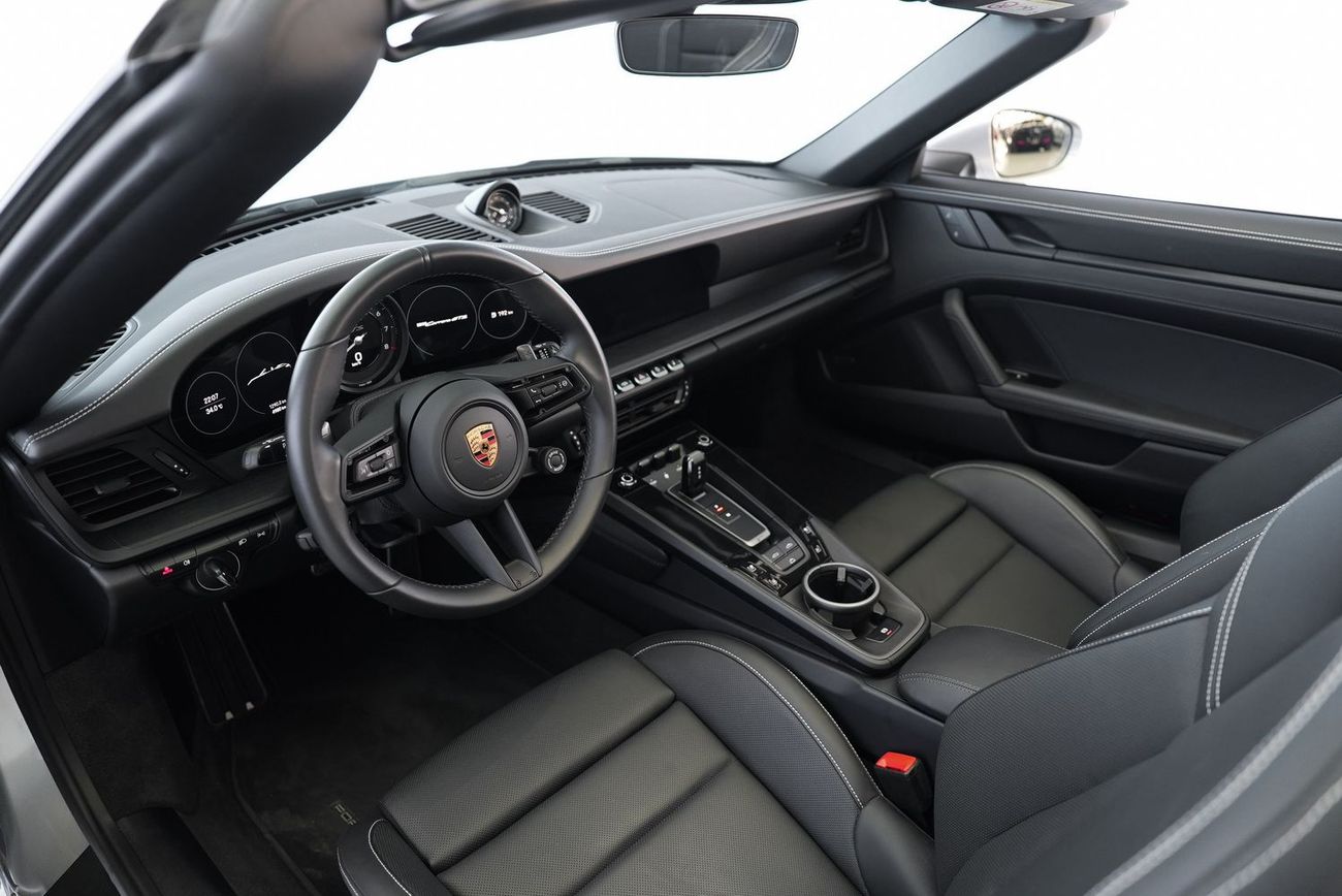 Porsche 911 Carrera GTS 3.0L (450 HP) Convertible