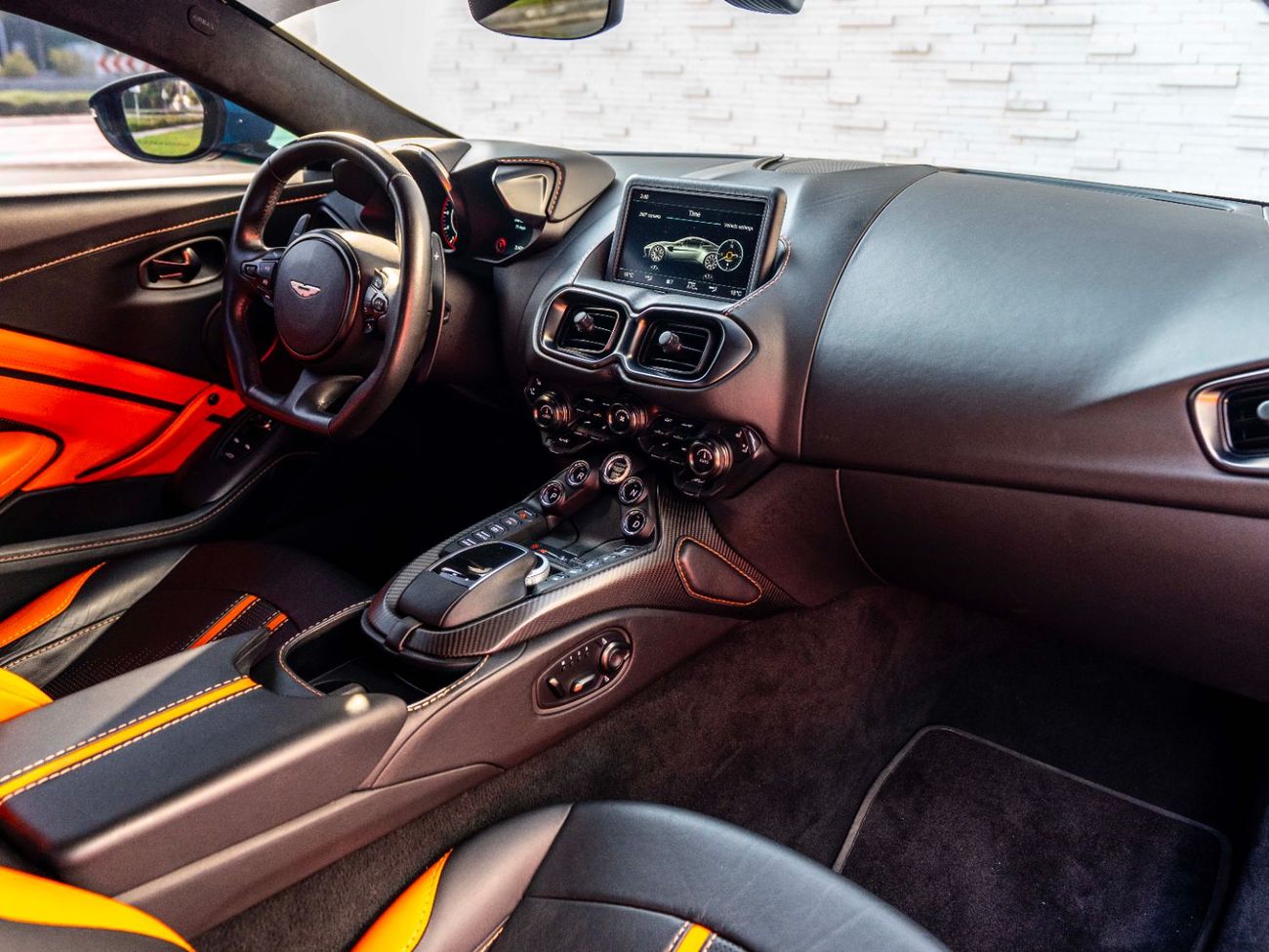 Aston Martin Vantage S