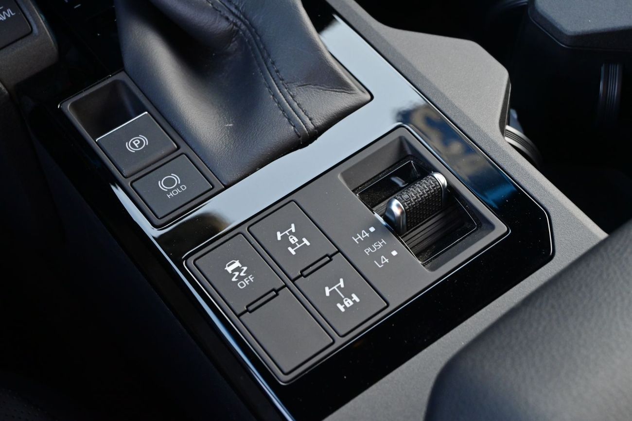 تويوتا برادو Toyota LC Prado i-FORCE MAX 2.4L Turbo L4 Hybrid, Model 2024\