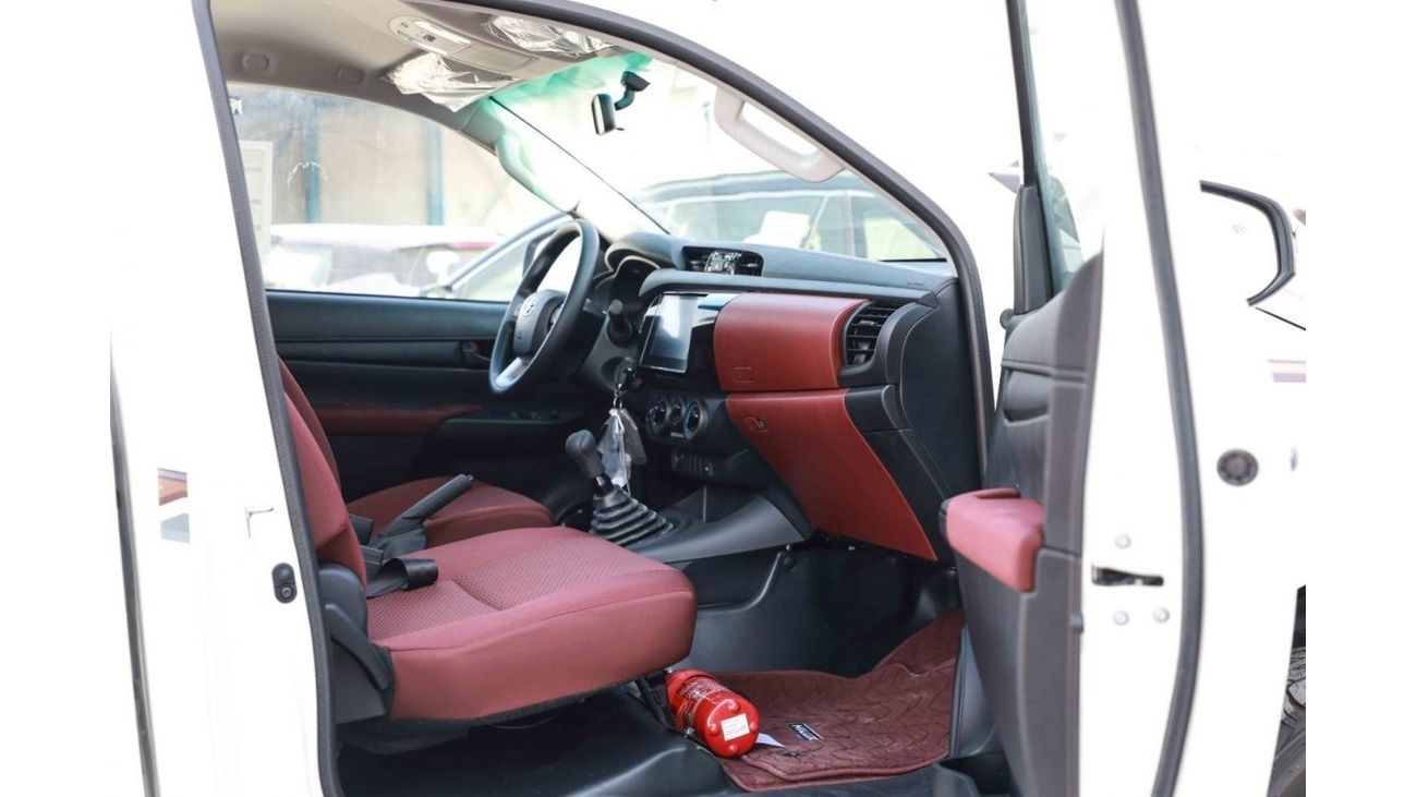Toyota Hilux 2024 Toyota Hilux 4X4 Singel Cab 2.7 GLX - Super White inside Red | Export Only