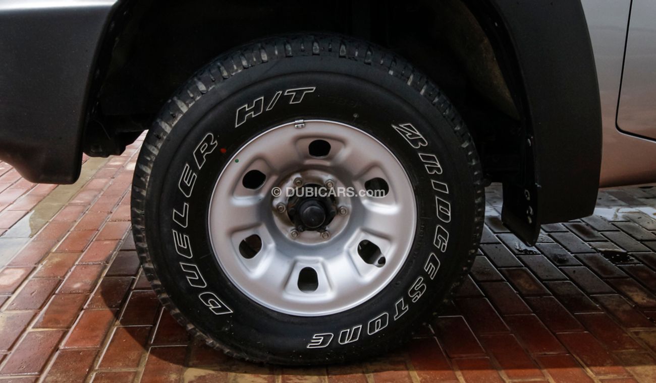 نيسان باترول بيك آب