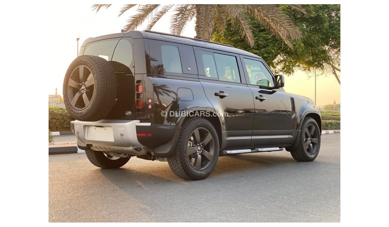 Land Rover Defender BLACK TAN GCC SPEC UNDER WARRANTY AND SERVICE