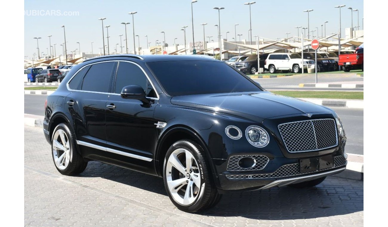 بنتلي بينتايجا BENTLEY BENTAYGA V12 MODEL 2017