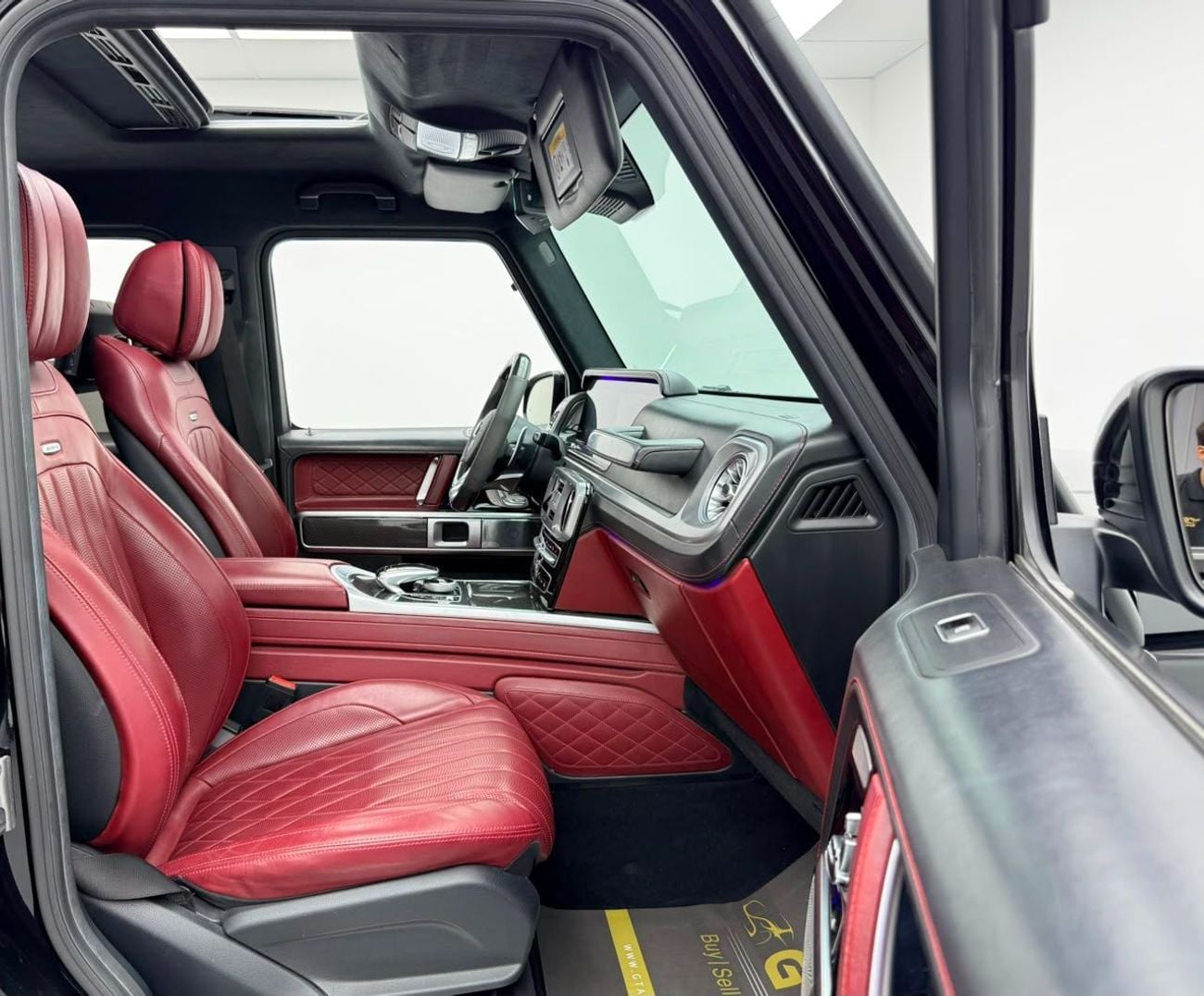 Mercedes Benz G63 AMG STD 2020 Mercedes-AMG G63 G MANUFAKTOR, Warranty, Mercedes Full Service History, GCC