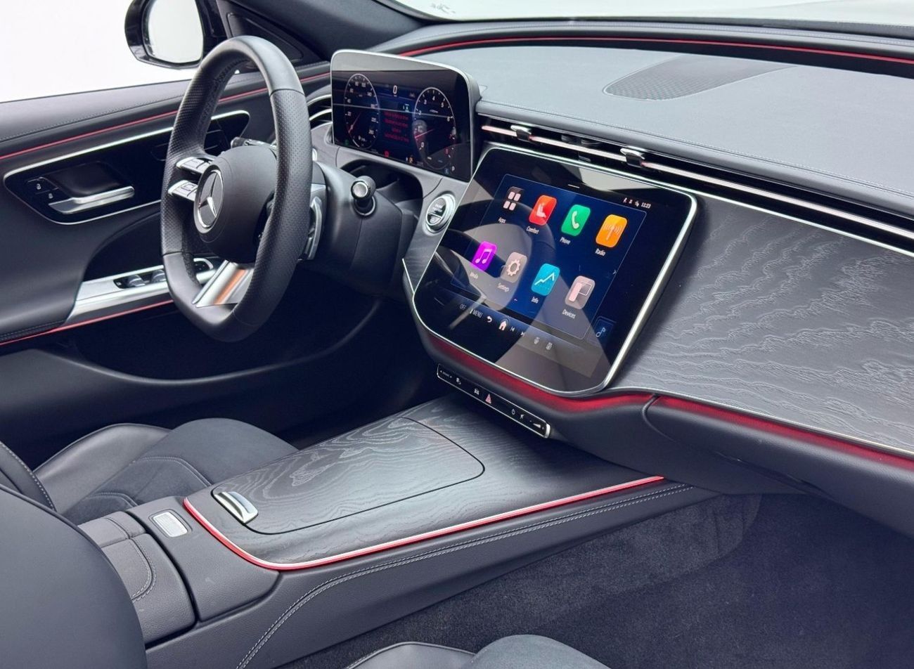 Mercedes-Benz E200 2.0L 2024 Mercedes Benz E200 AMG Night Package, 2025 Mercedes Warranty, Full Service History, Low Km