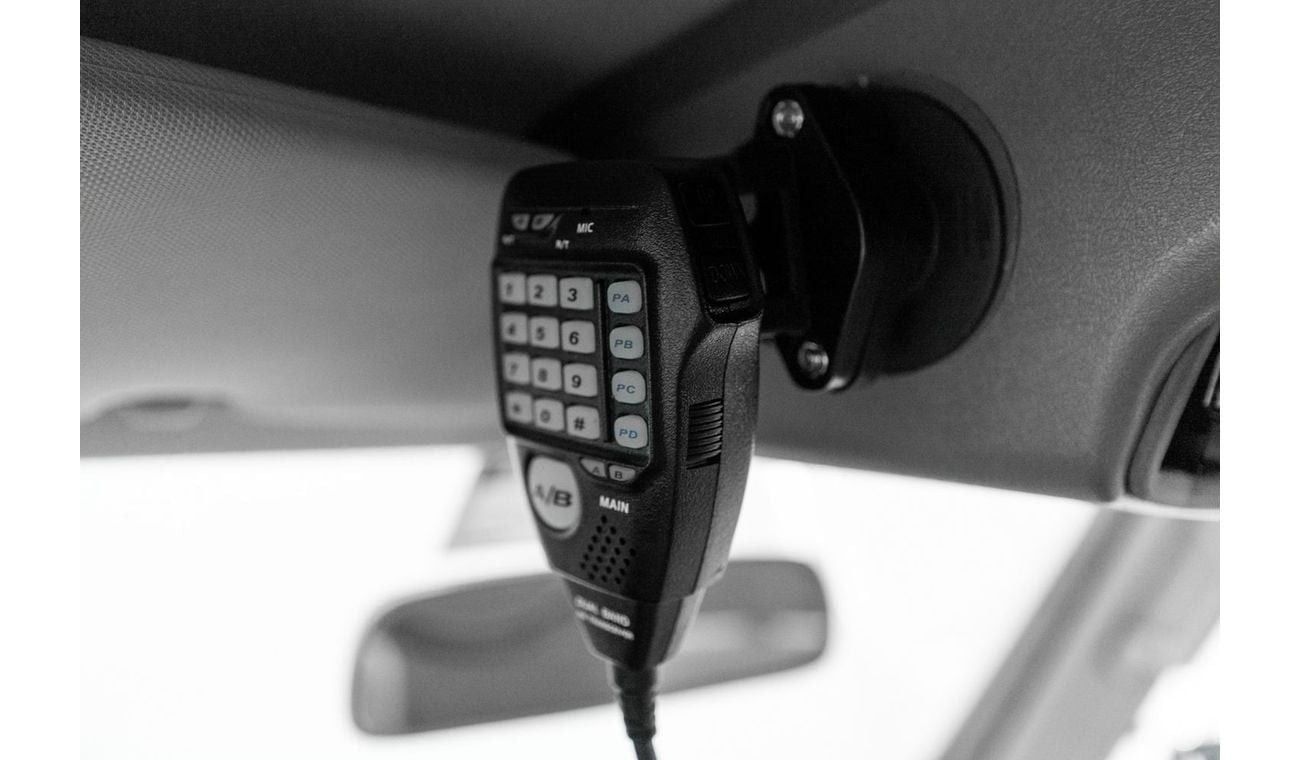 تويوتا لاند كروزر بيك آب Overland / Arctic Trucks Kit