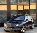 بنتلي بينتايجا W12 AWD | GCC Specs | Low Mileage