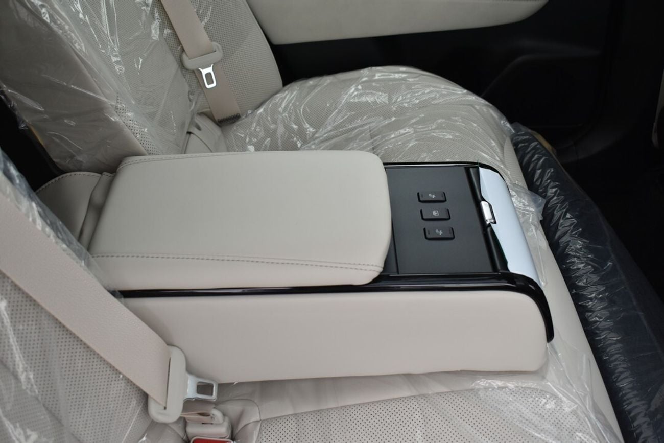 Toyota Crown SINGLE TONE 2.4L TURBO PETROL - 23YM - PANAROMIC RF -HYBRID - (EXPORT OFFER)