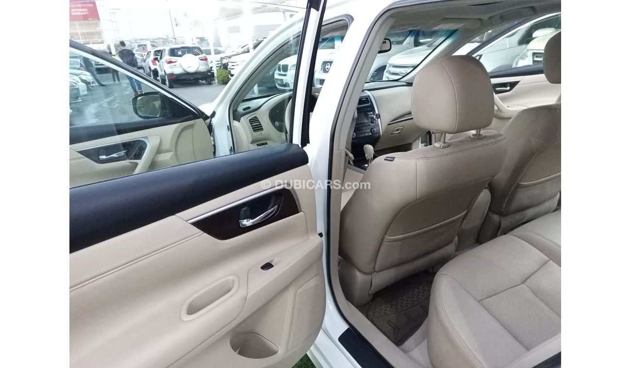 Nissan Altima Nissan Altima 2013 model white color inside beige ward number 1 fingerprint slot leather alloy wheel