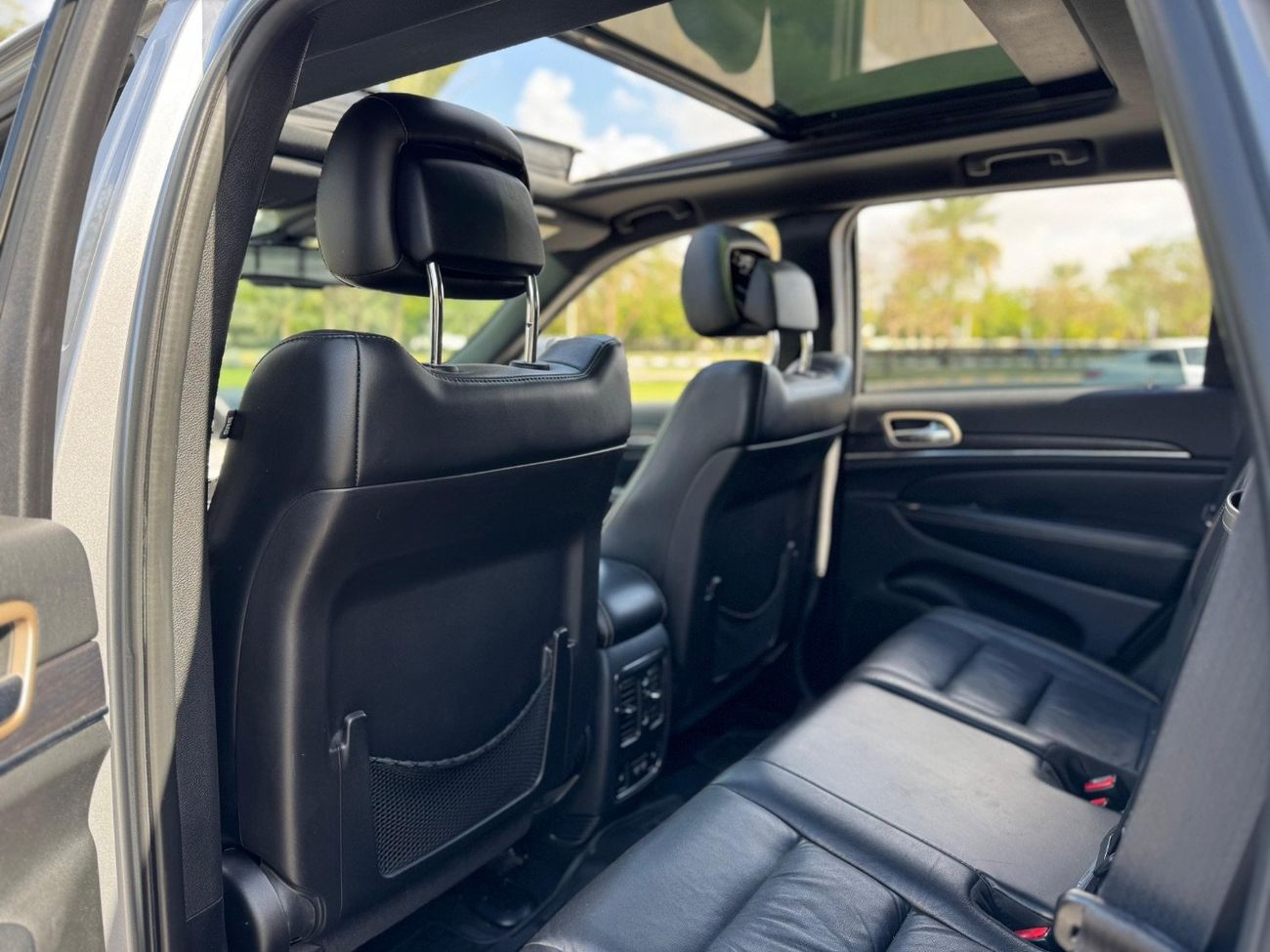 جيب جراند شيروكي Limited 3.6L