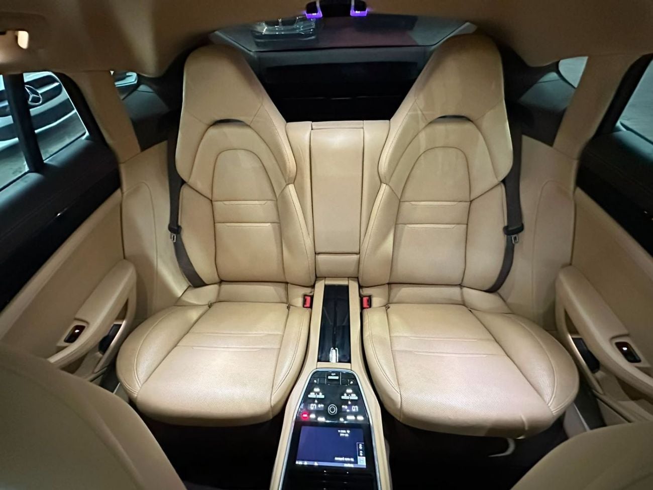 Porsche Panamera 4