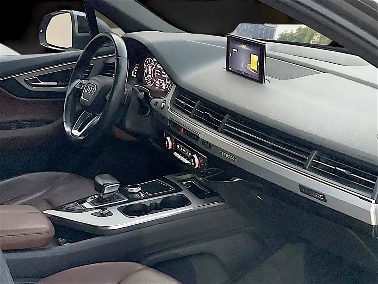 Audi Q7 1,908 P.M | 45 TFSI Quattro | GCC Specs | Well Maintained