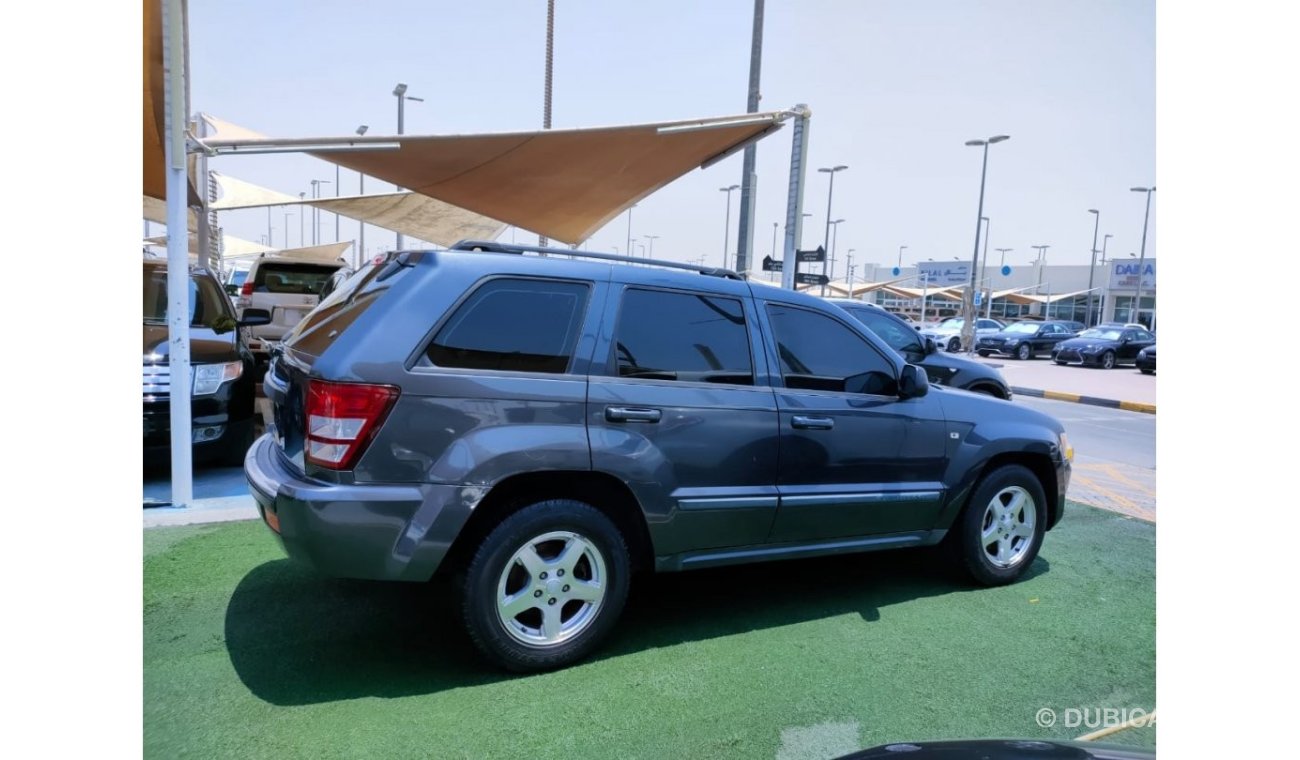 Jeep Grand Cherokee Laredo