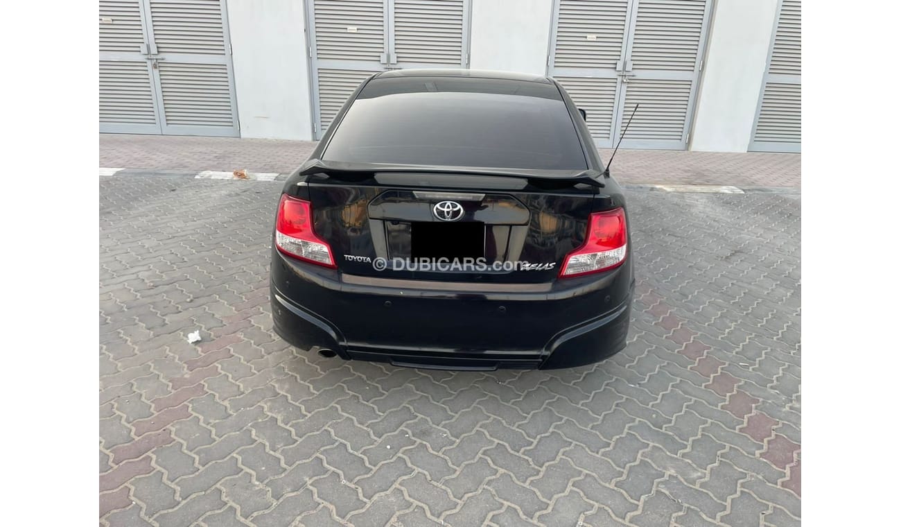 Used Toyota Zelas GCC 2011 for sale in Sharjah - 469317