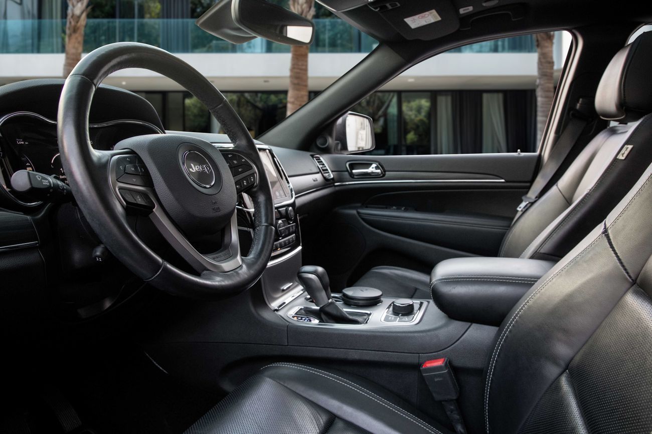 Jeep Grand Cherokee Grand Cherokee Limited | 2,057 P.M | 0% Downpayment | Agency Warranty 2026!