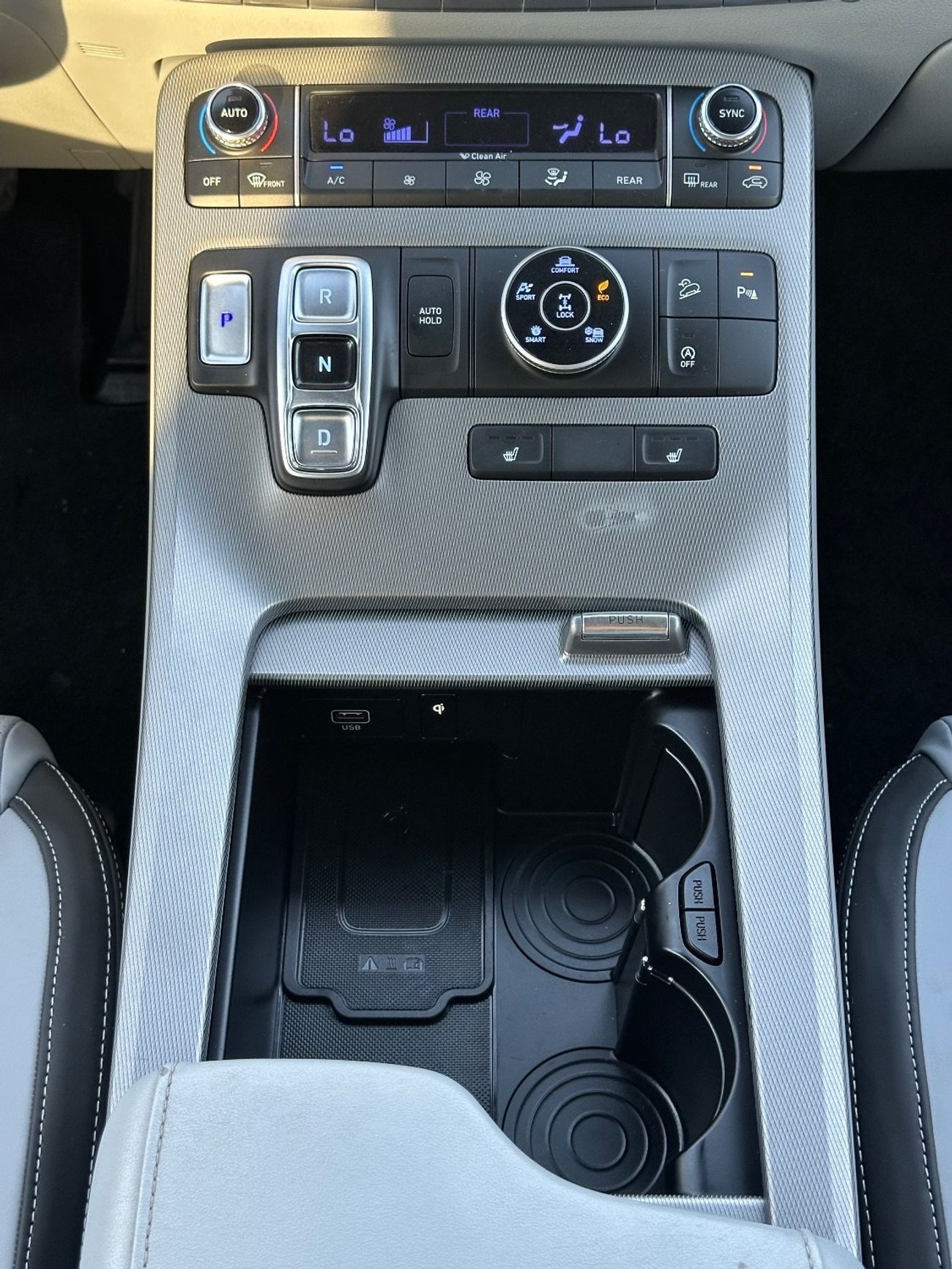 هيونداي باليساد 4WD Sunroof, leather seats Full option