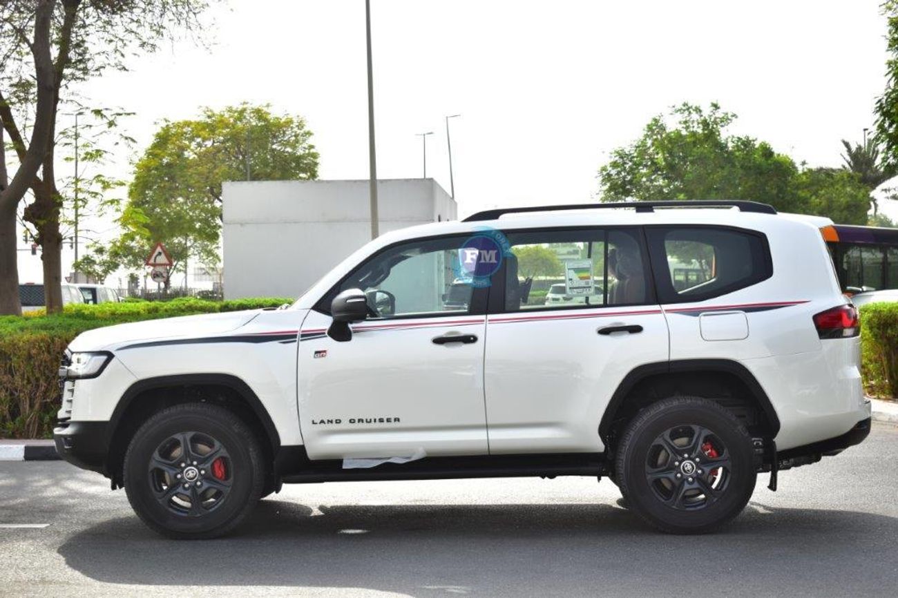 تويوتا لاند كروزر 300 GR Sport V6 4.0L Petrol Automatic