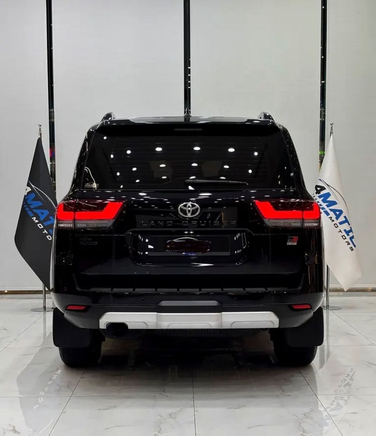 تويوتا لاند كروزر 2022 Model GR Sports Full Option Red and Black Interior Very Clean and Perfect Condition