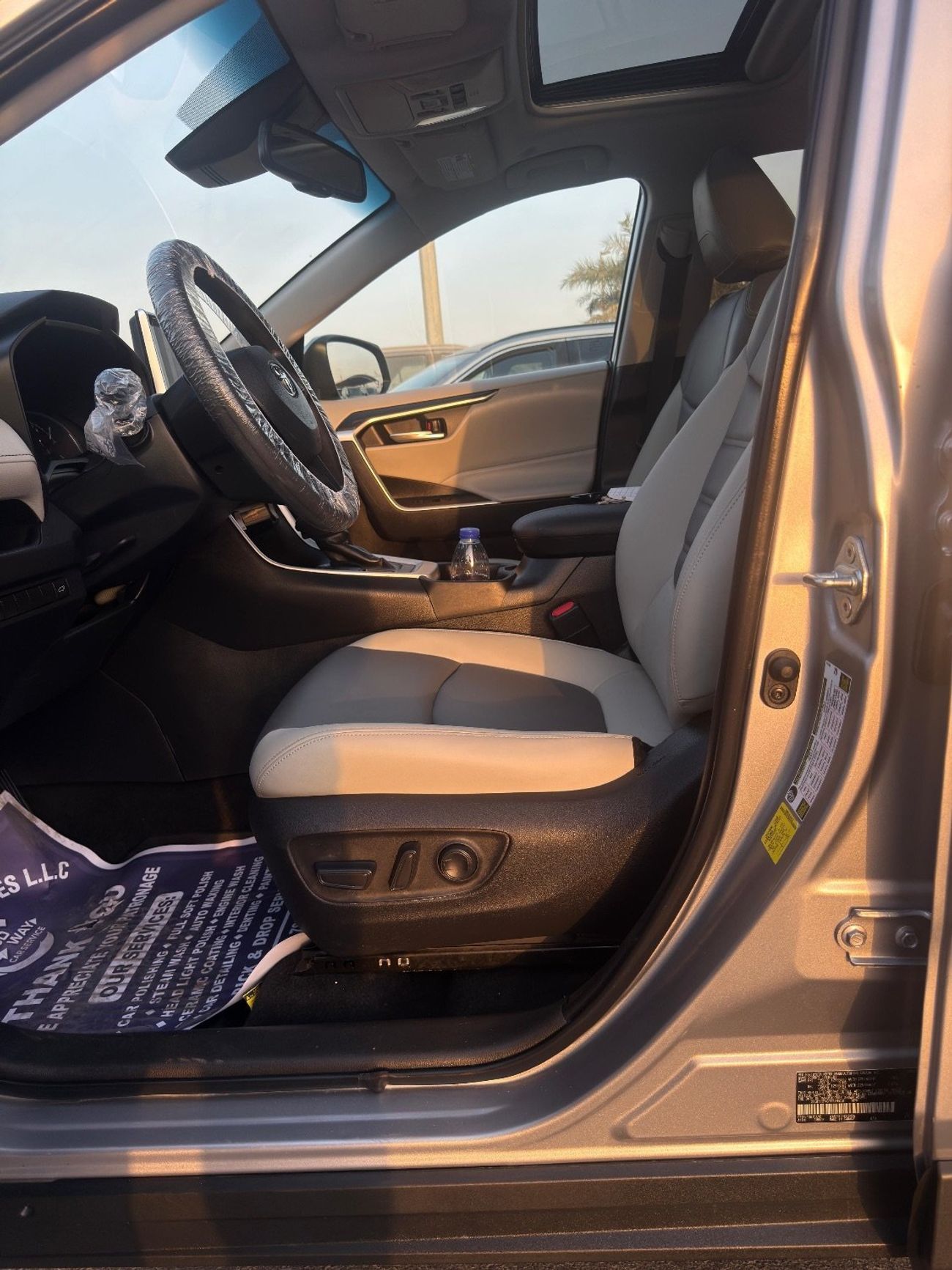 تويوتا راف ٤ RAV4 Xle AWD 4x4 Full option