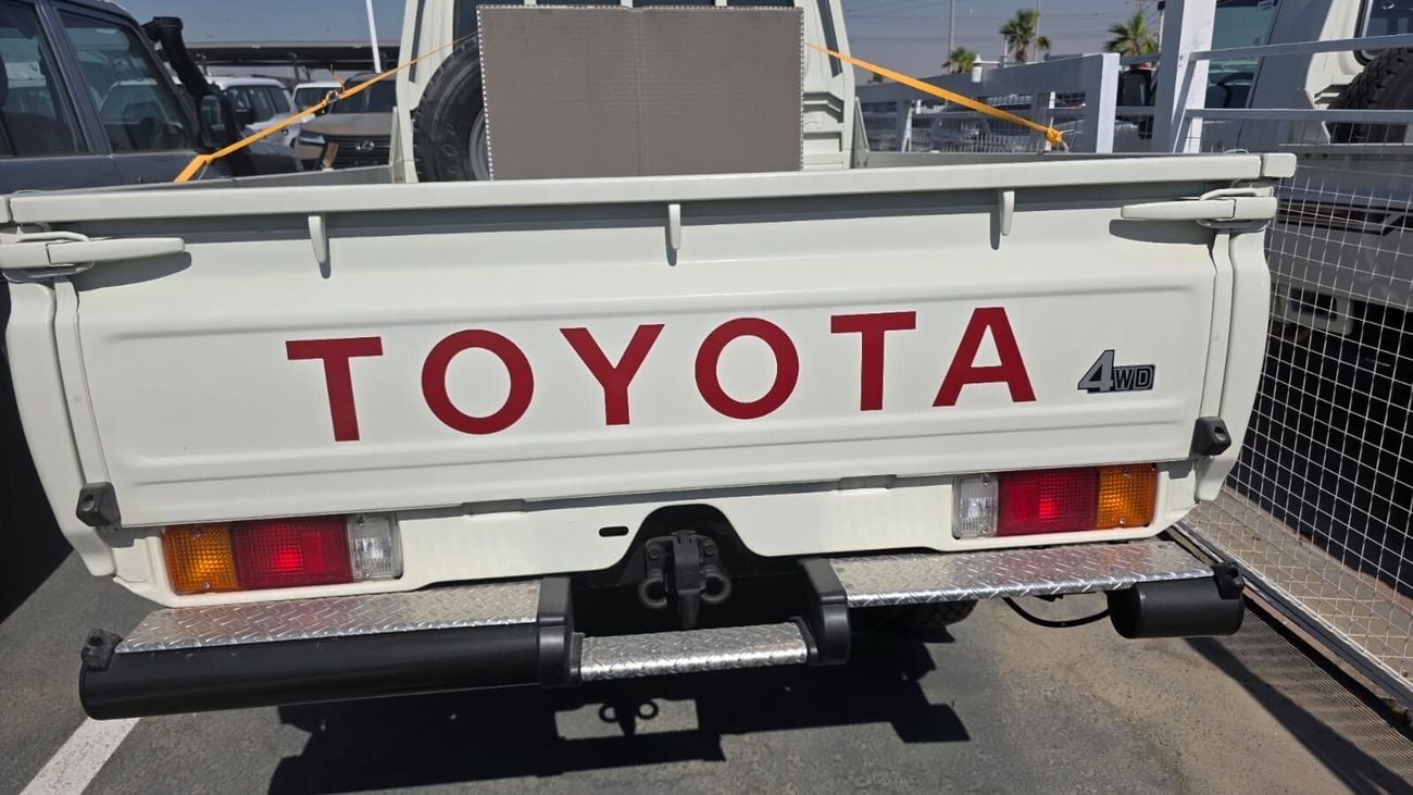 Toyota Land Cruiser Pick Up